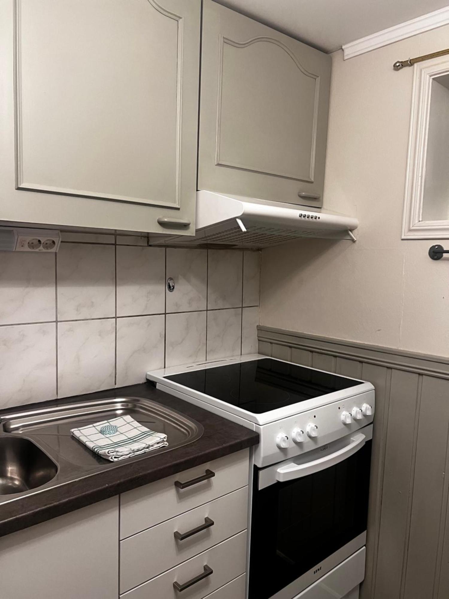 Hoda Apartment - Cozy Central Apartment With Free Parking Leknes Extérieur photo