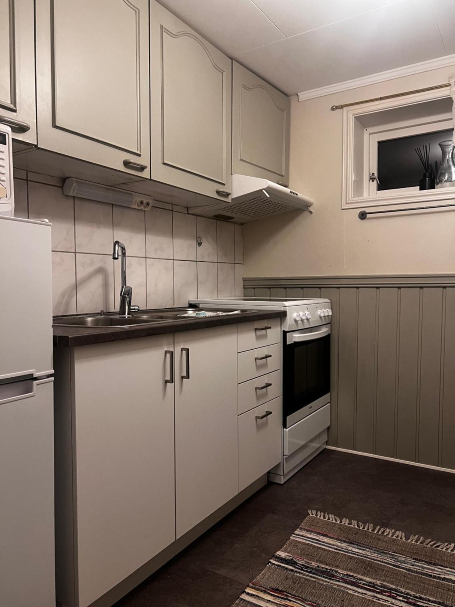 Hoda Apartment - Cozy Central Apartment With Free Parking Leknes Extérieur photo